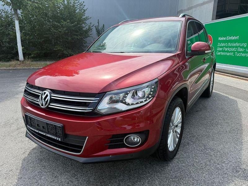 Rot Gebraucht 2014 VW Tiguan Sportline SUV | 12.990 € (Guter Preis) - Bild 1/4