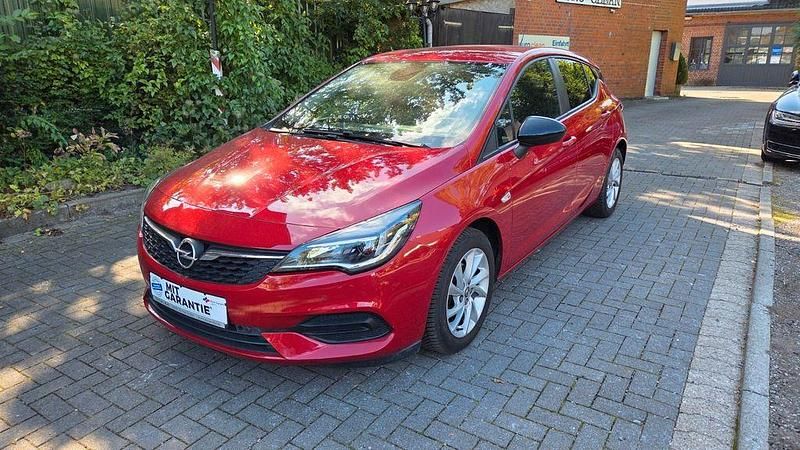 Gebraucht Opel Astra 110 PS (80 kW) 2021 Rot Limousine