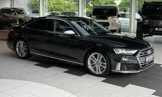 Gebraucht Audi S8 Ambiente 571 PS (419 kW) 2020 Grau Limousine