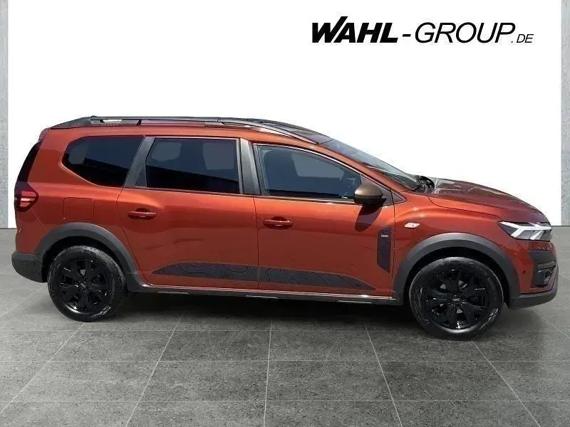 Gebraucht Dacia Jogger Extreme 101 PS (74 kW) 2024 Terracottabraun Van / Kleinbus