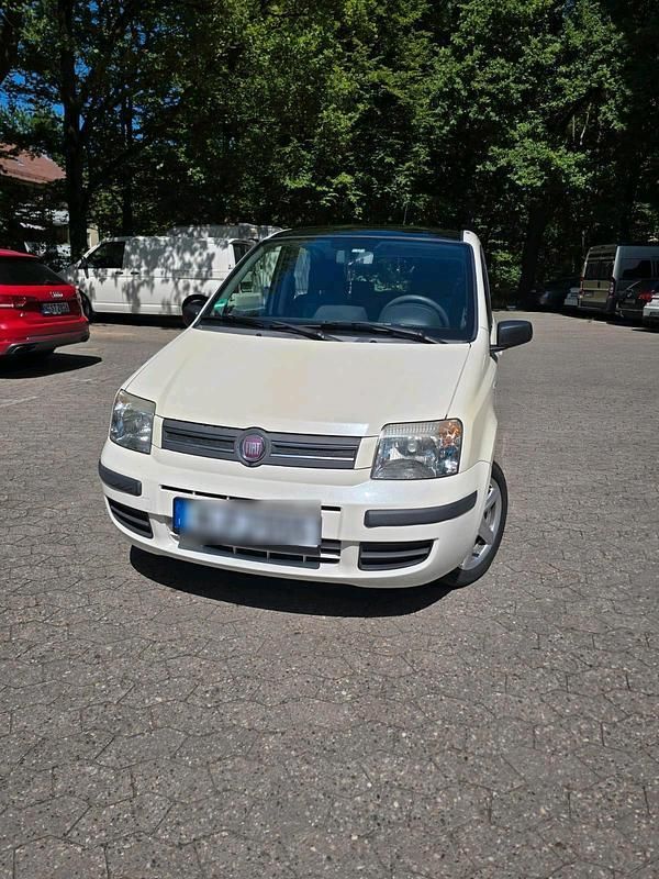 Weiß Gebraucht 2009 Fiat Panda Kleinwagen | 2.750 € (Fairer Preis) - Bild 1/4