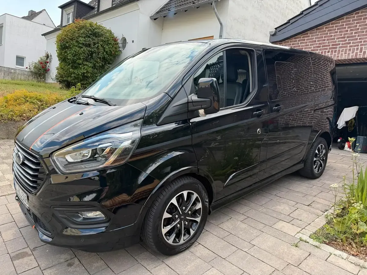 Gebraucht Ford Tourneo Custom Sport 170 PS (125 kW) 2018 Schwarz Van