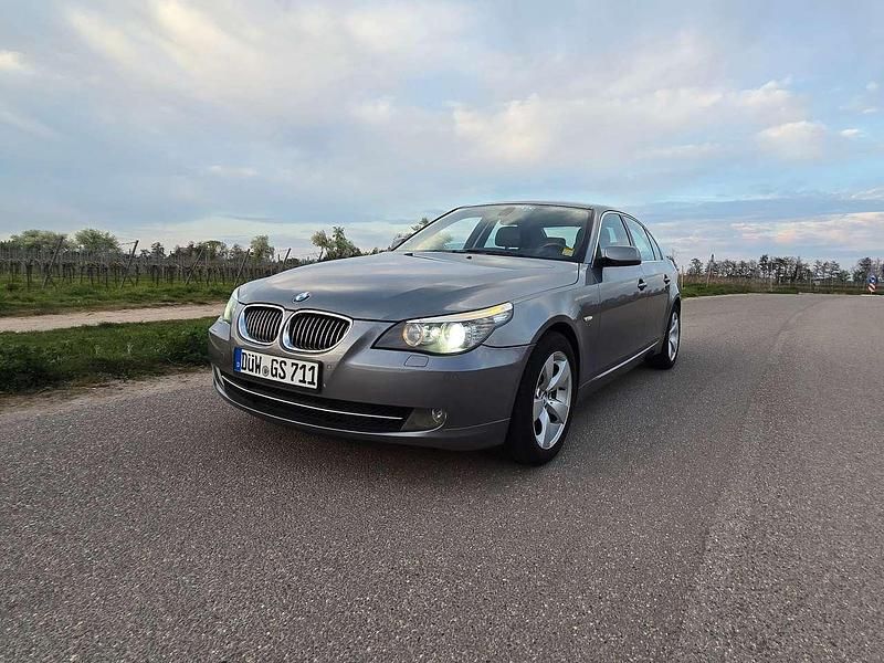 Silber Gebraucht 2009 BMW 530 Limousine | 6.550 € (Fairer Preis) - Bild 1/4