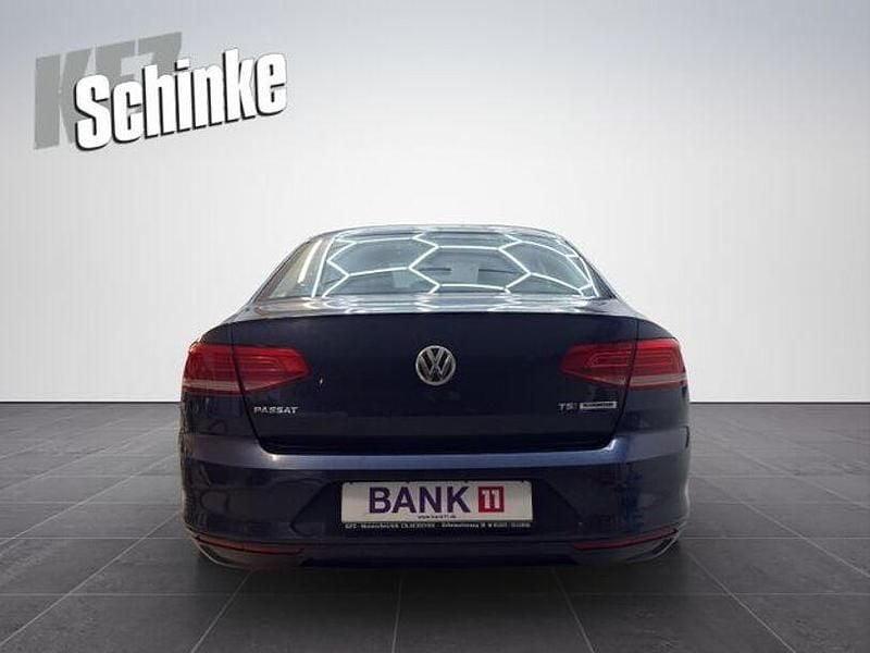 Gebraucht VW Passat Trendline 125 PS (91 kW) 2017 Andere Limousine