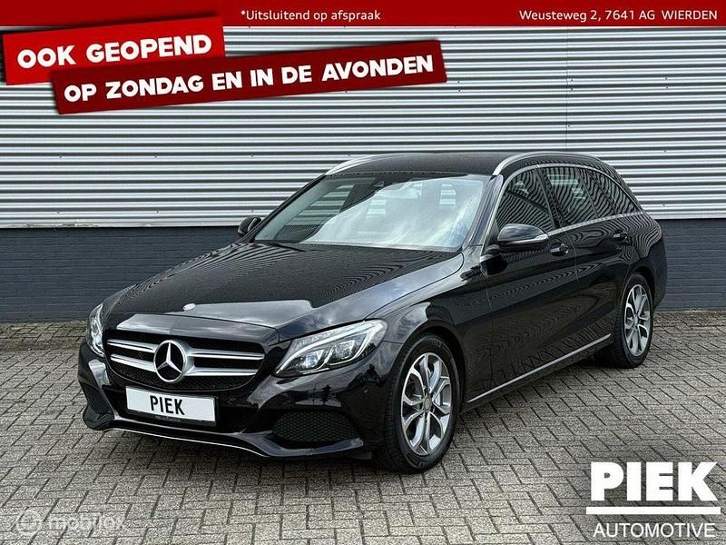 Schwarz Gebraucht 2015 Mercedes C350e Edition Kombi | 13.998 € (Guter Preis) - Bild 1/3