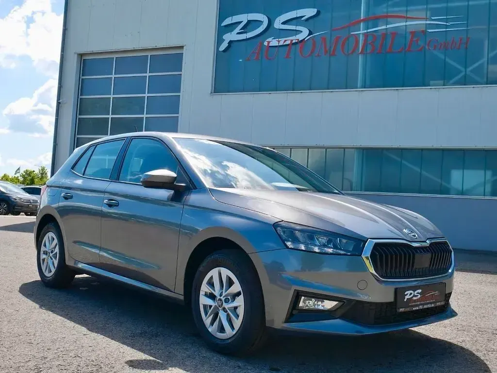 Neu Skoda Fabia Selection 95 PS (69 kW) 2026 Grau Kleinwagen
