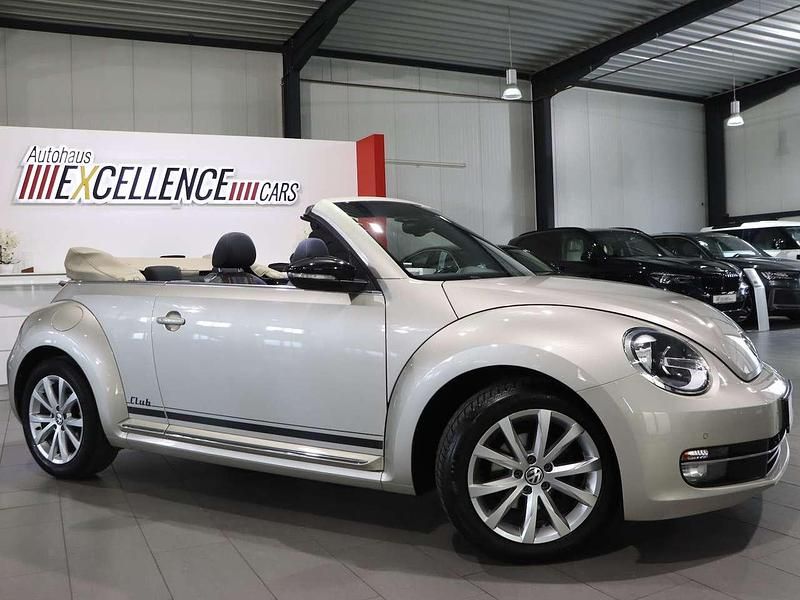 Gebraucht VW Beetle CLUB 105 PS (77 kW) 2016 Beige Kleinwagen