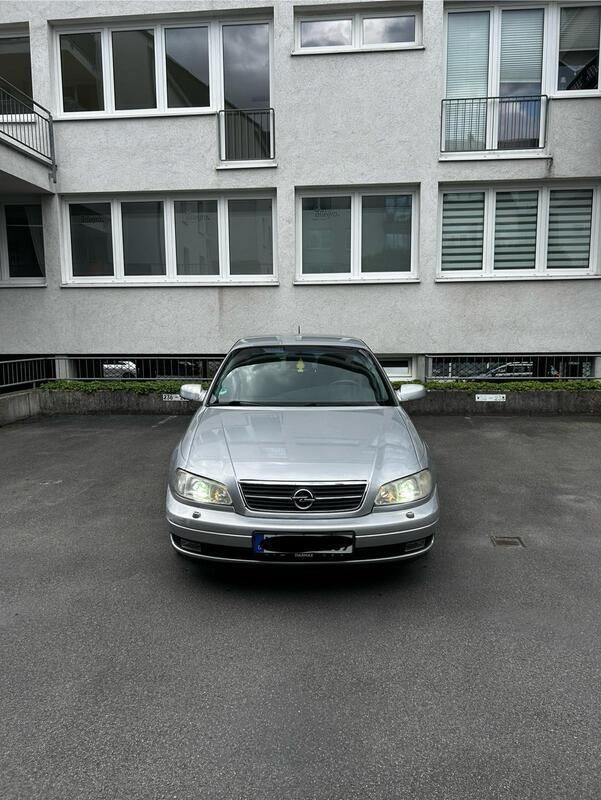 Silber Gebraucht 2000 Opel Omega Limousine | 1.650 € (Guter Preis) - Bild 1/4