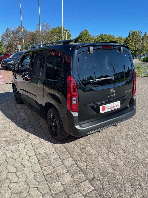 Gebraucht Citroën e-Berlingo Shine 100 kW (136 PS) 2023 Schwarz Van / Kleinbus