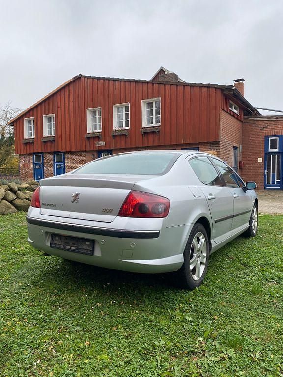 Grau Gebraucht 2005 Peugeot 407 Limousine | 1.000 € (Fairer Preis) - Bild 1/4