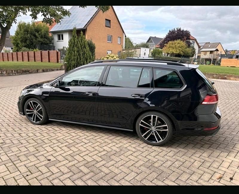 Gebraucht VW Golf VII GTD 184 PS (135 kW) 2019 Schwarz Kombi