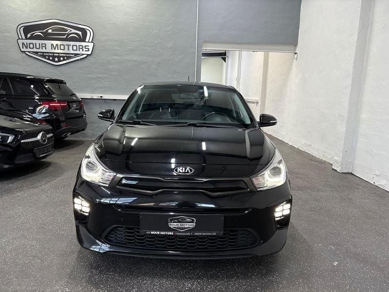 Gebraucht Kia Rio GT-Line 120 PS (88 kW) 2018 Schwarz Limousine