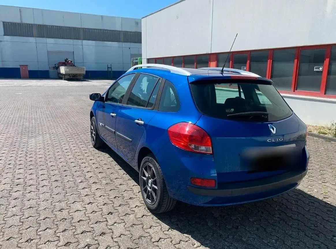 Gebraucht Renault Clio GrandTour 85 PS (62 kW) 2008 Blau Kombi