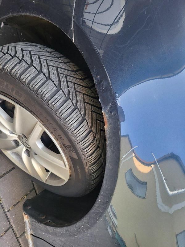 Gebraucht VW Golf VI 105 PS (77 kW) 2010 Kleinwagen