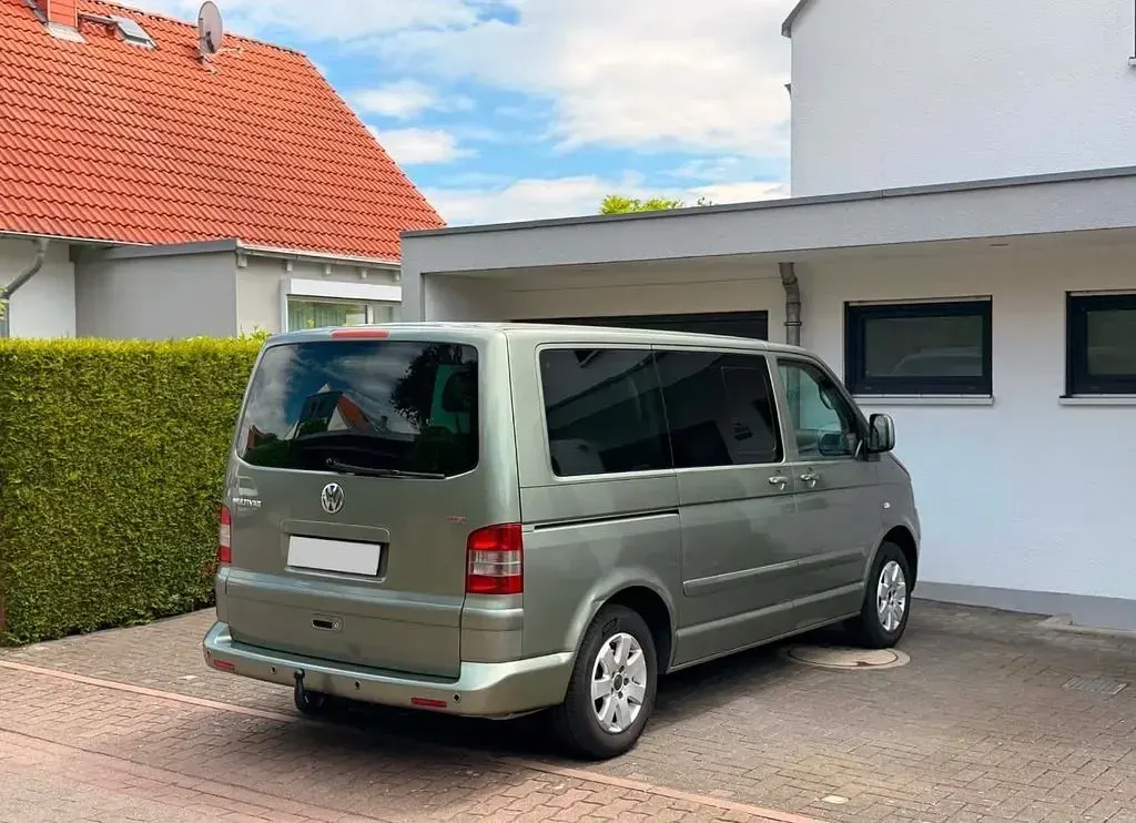 Gebraucht VW Multivan 174 PS (127 kW) 2004 Grün Van / Kleinbus