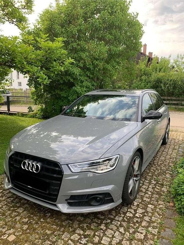 Grau Gebraucht 2017 Audi A6 Kombi | 24.850 € (Fairer Preis) - Bild 1/4