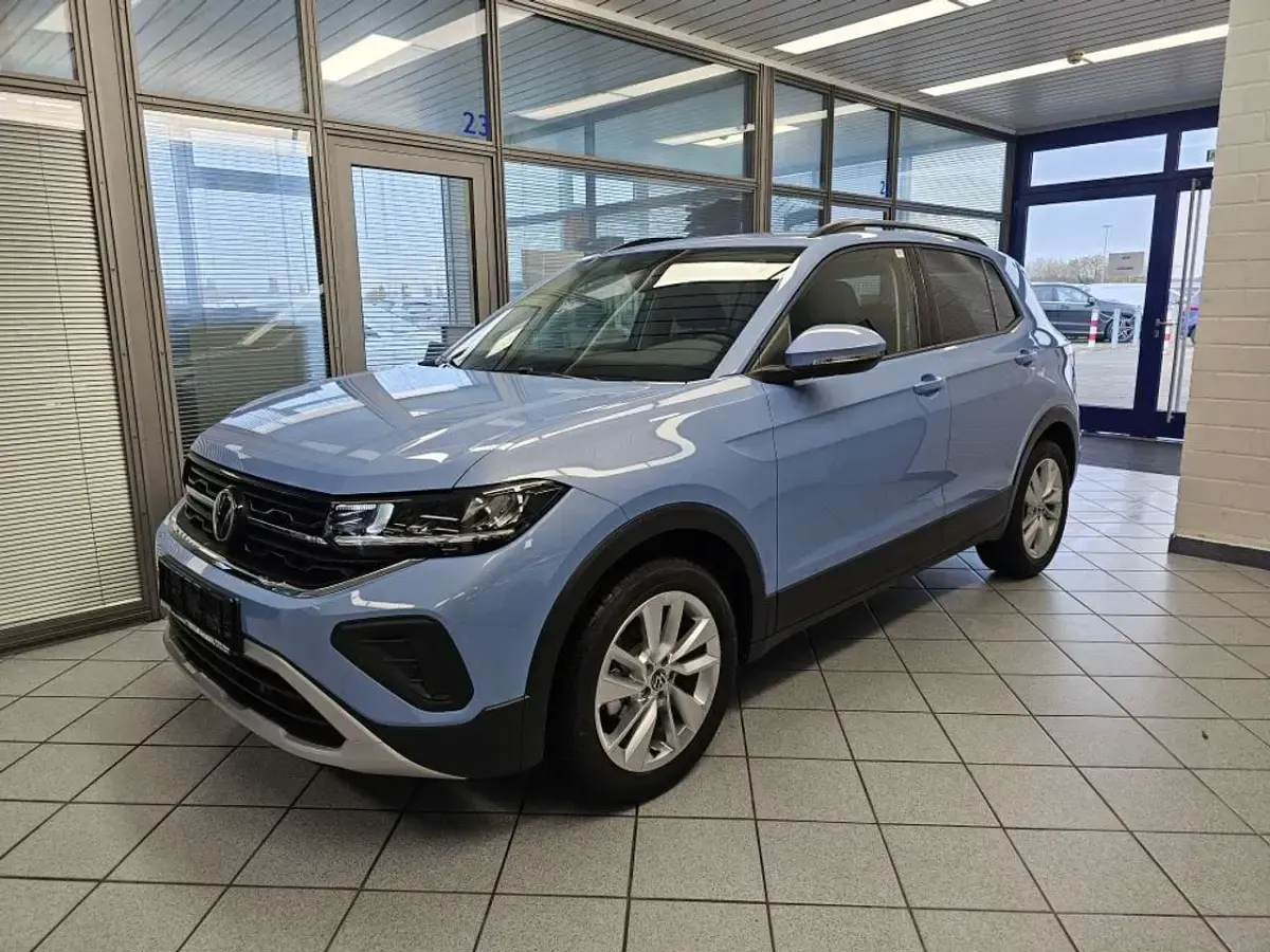 Neu VW T-Cross Life 116 PS (85 kW) 2026 Clearbluemet SUV