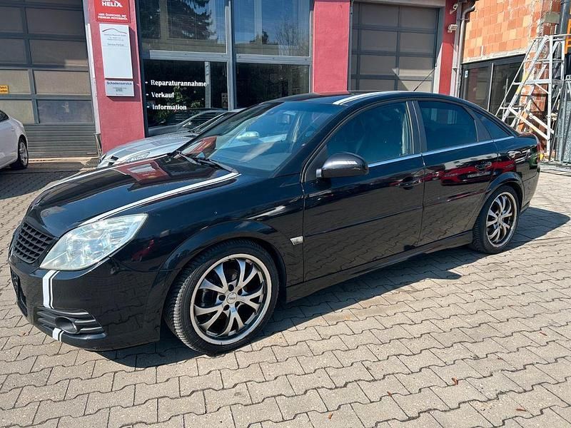 Gebraucht Opel Vectra Edition+ 140 PS (102 kW) 2008 Schwarz Limousine