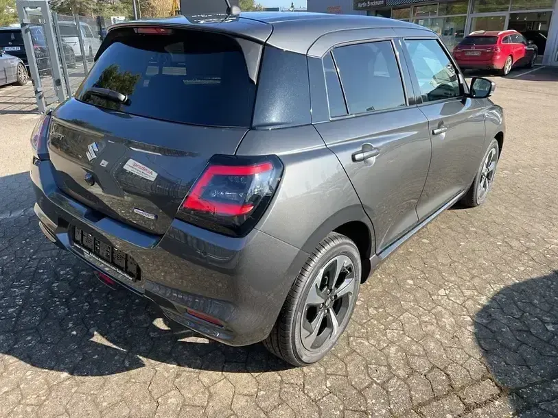 Neu Suzuki Swift Comfort+ 82 PS (60 kW) 2026 Mineral gray metallic Kleinwagen