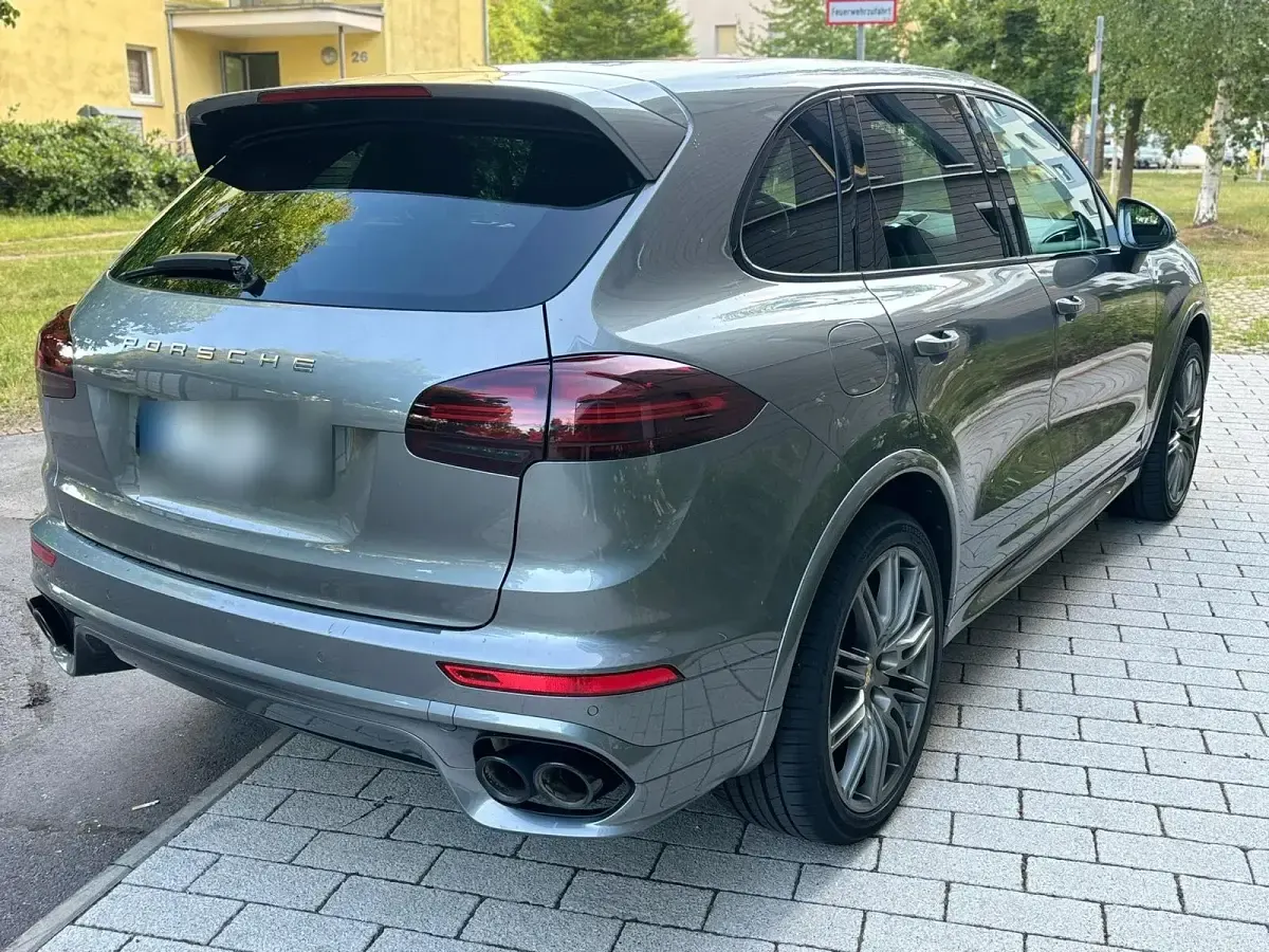 Gebraucht Porsche Cayenne Sport 385 PS (283 kW) 2016 Grau SUV