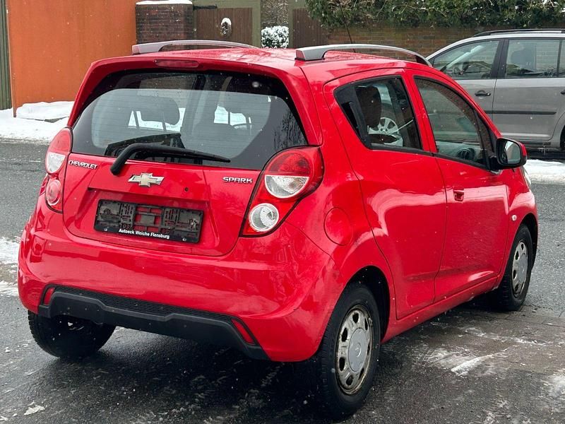 Gebraucht Chevrolet Spark 68 PS (50 kW) 2013 Rot Kleinwagen