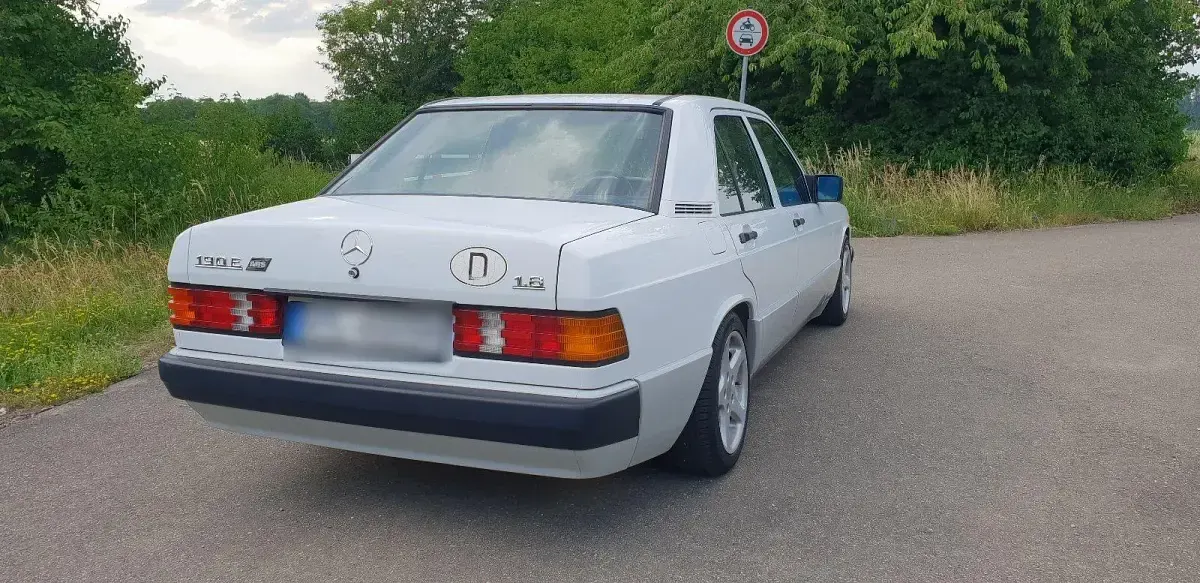 Gebraucht Mercedes 190 109 PS (80 kW) 1990 Weiß Limousine