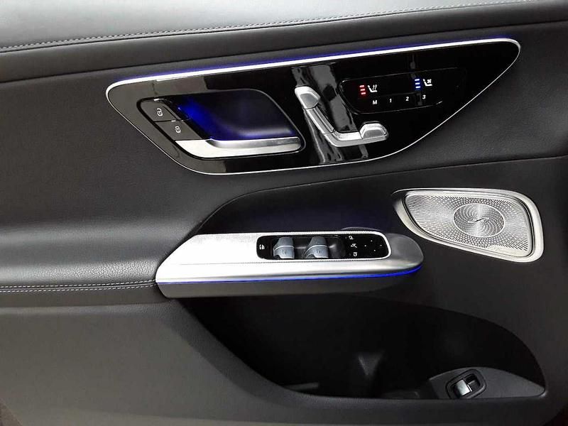 Gebraucht Mercedes GLC300 Advanced 258 PS (189 kW) 2023 Obsidianschwarz metallic SUV