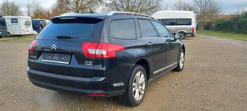 Gebraucht Citroën C5 SELECTION 140 PS (102 kW) 2011 Schwarz Kombi