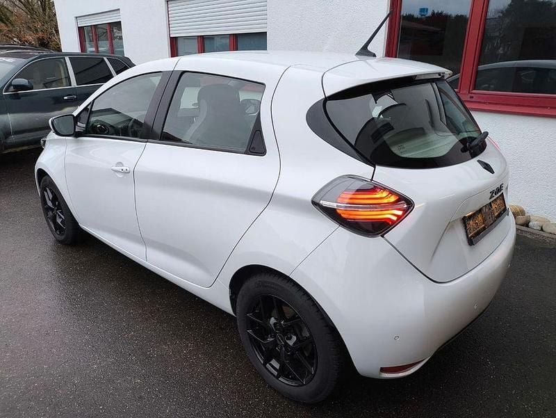 Gebraucht Renault Zoe Experience 50 kW (69 PS) 2020 Weiß Kleinwagen