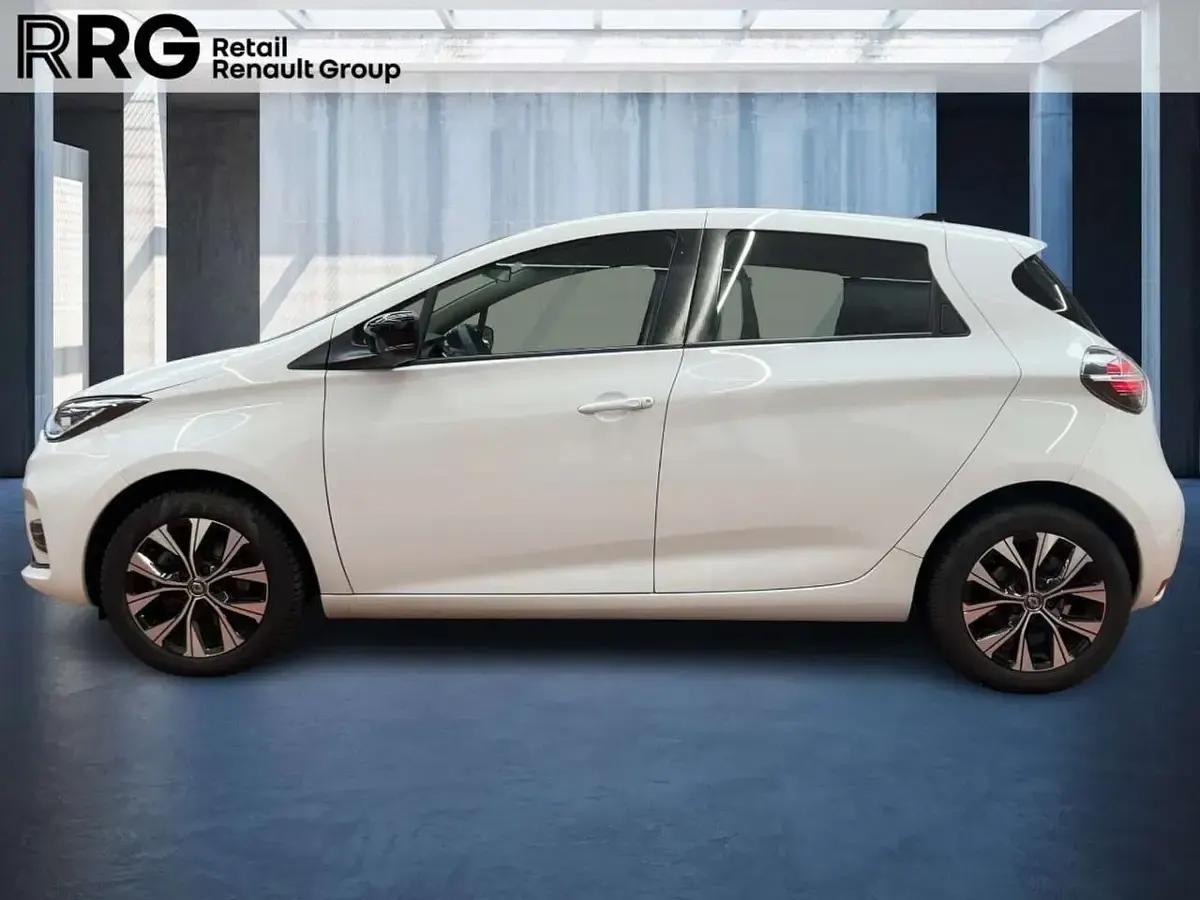Gebraucht Renault Zoe Evolution 50 kW (69 PS) 2022 Weiß Kleinwagen