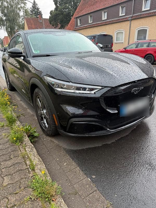 Gebraucht Ford Mustang Mach-E 216 kW (294 PS) 2021 Schwarz SUV