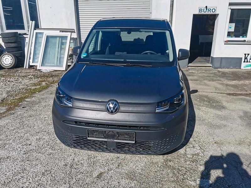 Gebraucht VW Caddy 102 PS (75 kW) 2022 Grau Van / Kleinbus