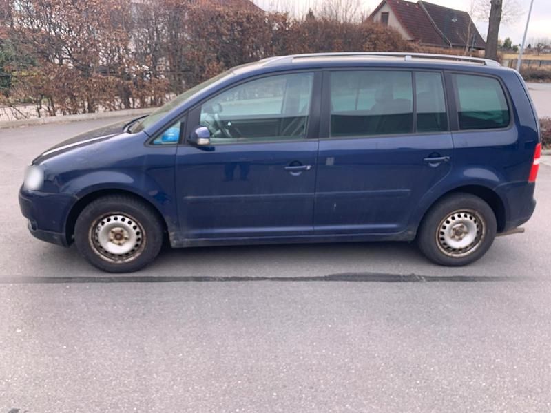 Gebraucht VW Touran 80 PS (58 kW) 2006 Blau Van / Kleinbus