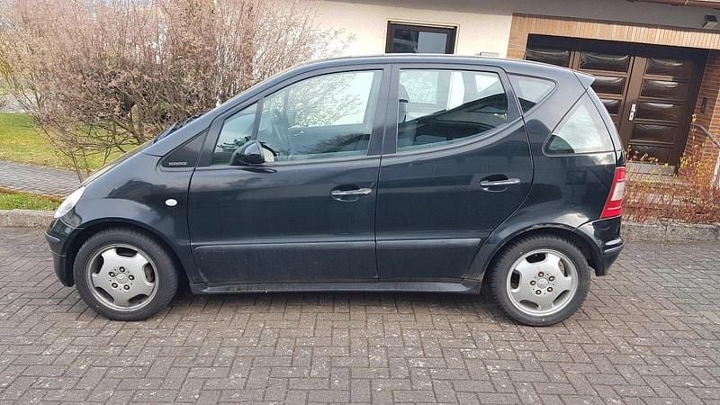 Gebraucht Mercedes A160 100 PS (73 kW) 2000 Schwarz Kleinwagen