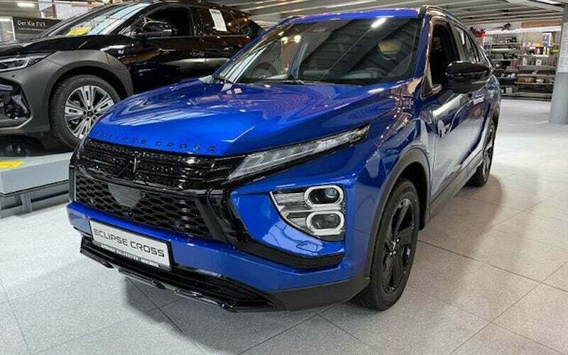 Blau Neu 2024 Mitsubishi Eclipse Cross Select SUV | 33.950 € - Bild 1/4