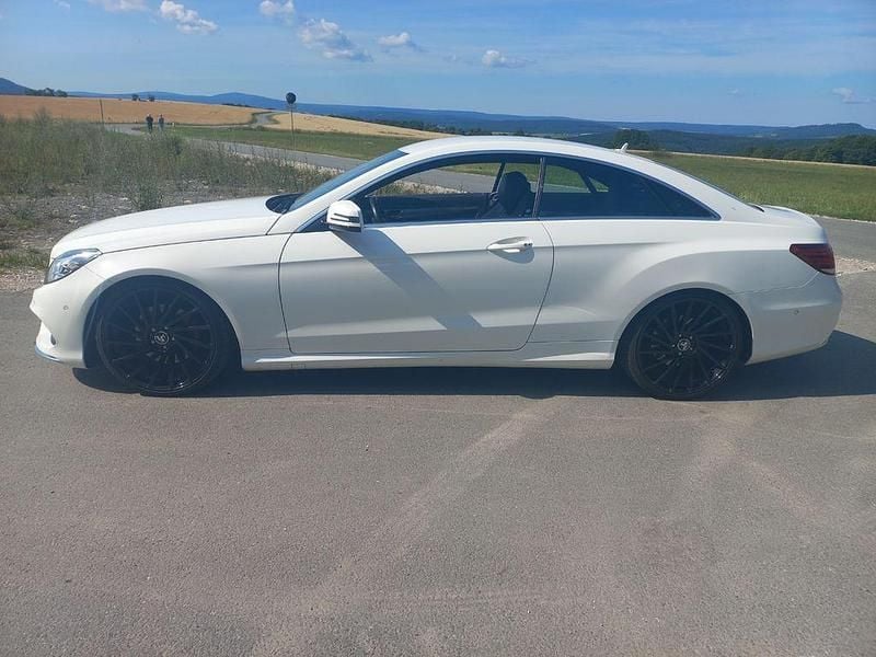 Gebraucht Mercedes E200 184 PS (135 kW) 2013 Weiß Coupé