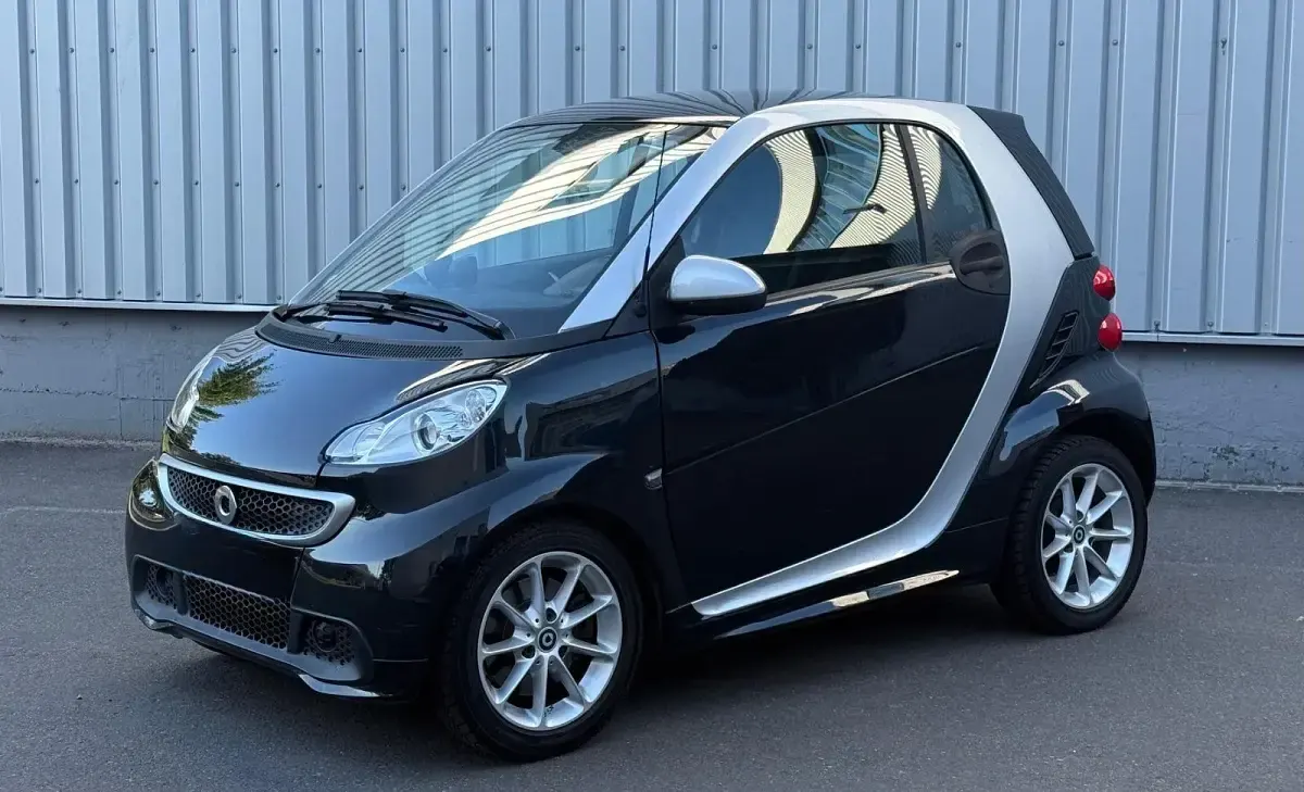 Gebraucht Smart ForTwo Coupé Passion 71 PS (52 kW) 2013 Schwarz Coupé