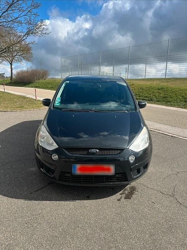Gebraucht Ford S-MAX Ambiente 140 PS (102 kW) 2008 Schwarz Van / Kleinbus