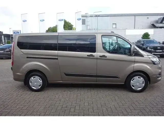 Occasion Ford Transit Custom Trend 131 ch (96 kW) 2023 Argent Break