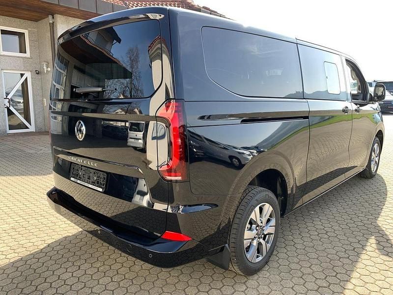 Neu VW Caravelle Style 170 PS (125 kW) 2026 Schwarz Van / Kleinbus