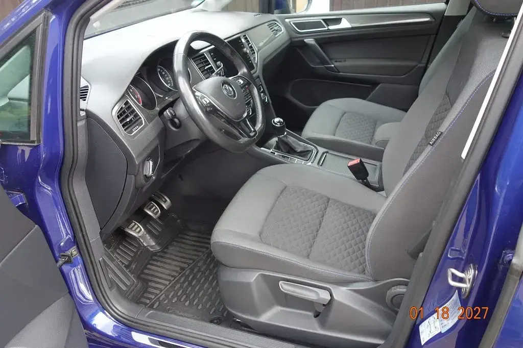 Gebraucht VW Golf Sportsvan Join 131 PS (96 kW) 2019 Blau Van / Kleinbus