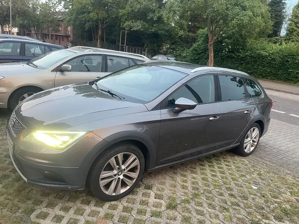 Gebraucht Seat Leon X-Perience 150 PS (110 kW) 2014 Grau Kombi