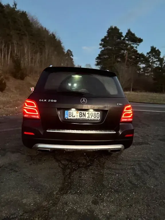 Gebraucht Mercedes GLK200 143 PS (105 kW) 2014 Schwarz SUV