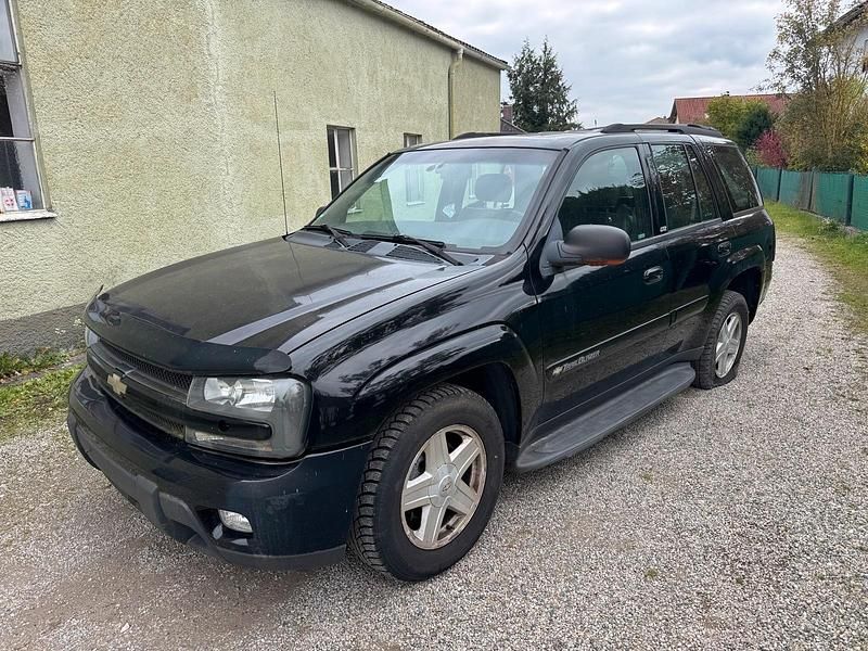 Schwarz Gebraucht 2001 Chevrolet TrailBlazer SUV | 1.990 € - Bild 1/4