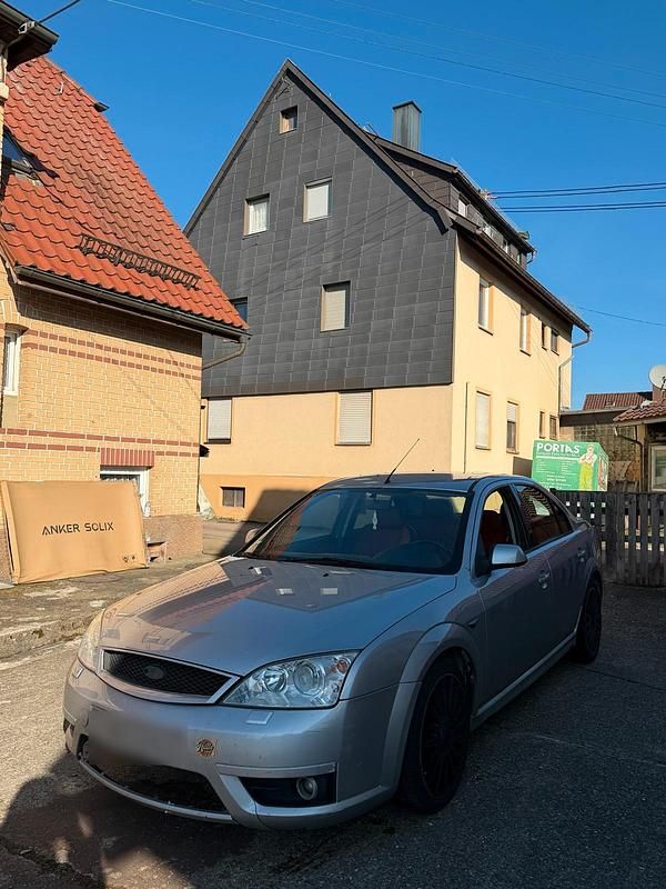 Gebraucht Ford Mondeo ST 220 PS (161 kW) 2002 Silber Limousine