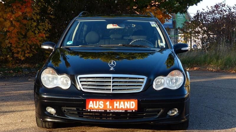 Gebraucht Mercedes C200 Classic 122 PS (89 kW) 2005 Schwarz Kombi