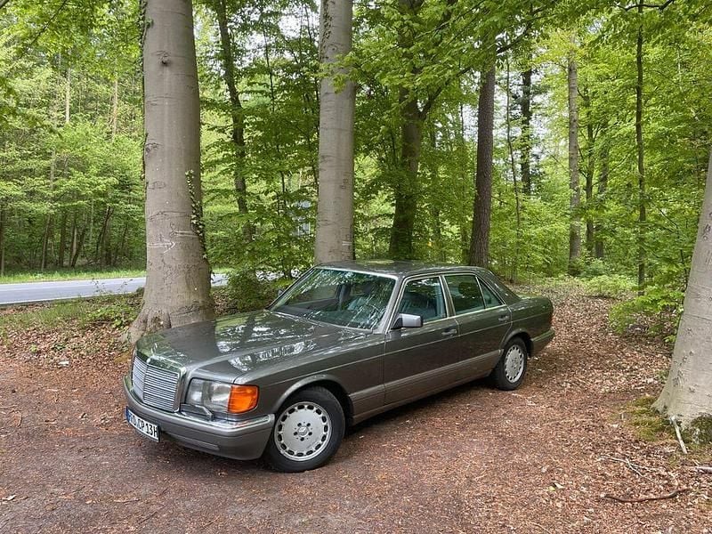 Gebraucht Mercedes 300 SE 179 PS (131 kW) 1986 Grau Limousine