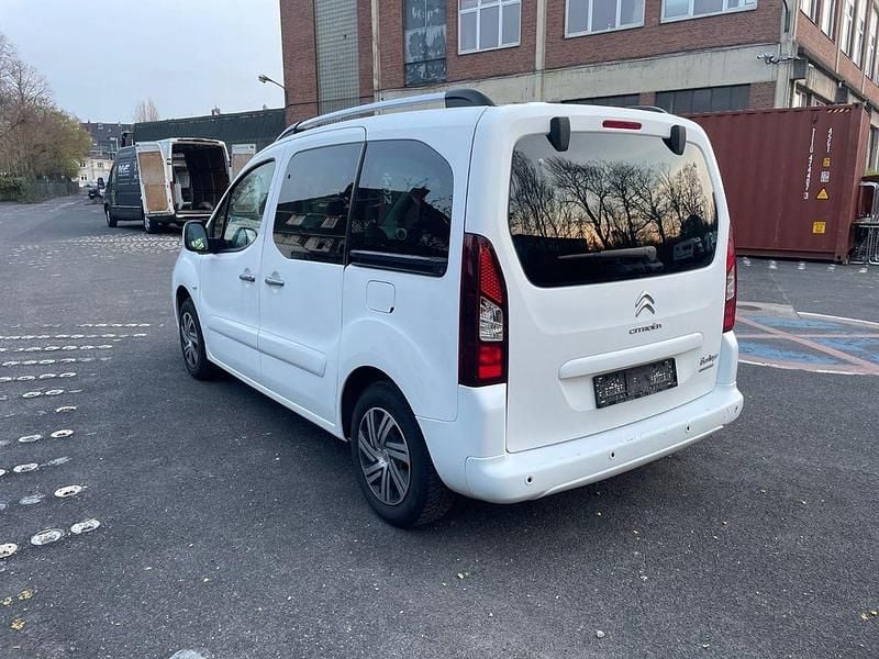 Gebraucht Citroën Berlingo 99 PS (72 kW) 2016 Weiß Van / Kleinbus