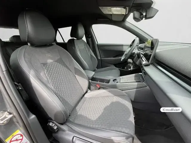Gebraucht VW T-Roc R-line 150 PS (110 kW) 2026 Pure white / schwarz SUV