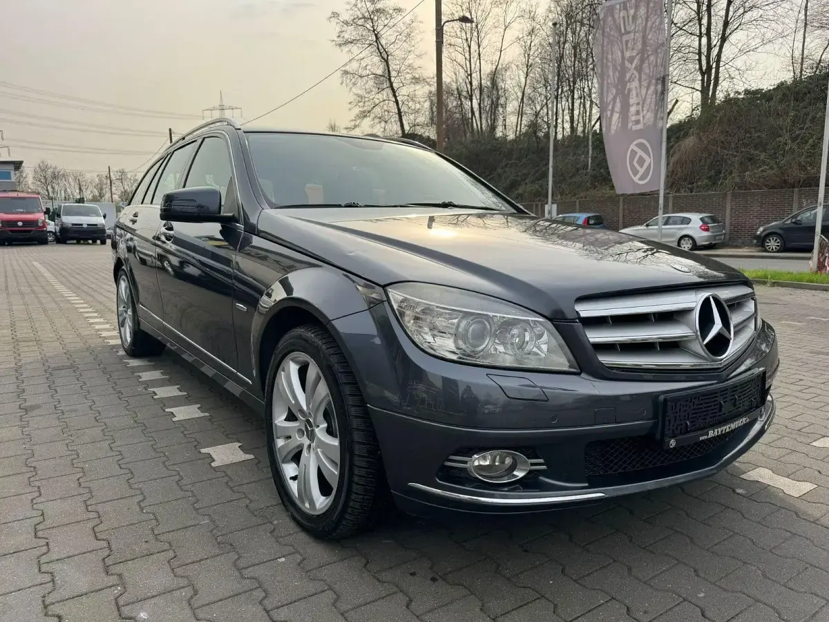 Gebraucht Mercedes C220 170 PS (125 kW) 2009 Grau Kombi